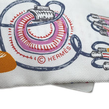 Load image into Gallery viewer, HERMES Twilly Chevroscope Neon Pointier Blanc/Rose/Vert Silk100%
