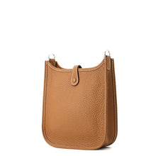 Load image into Gallery viewer, HERMES Evelyne Amazon Short Gold Taurillon Clemence Size TPM
