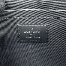 Load image into Gallery viewer, LOUIS VUITTON Pochette・Discovery NoirM62291 Monogram Eclipse
