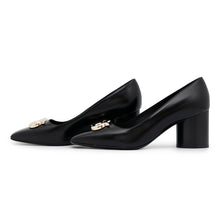 Load image into Gallery viewer, Ferragamo Gancini Pumps Black01F832 Leather Size 7 1/2
