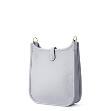 Load image into Gallery viewer, HERMES EvelyneAmazon Short Green Pantan Taurillon Clemence Size TPM
