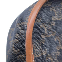 将图像加载到图库查看器中，CELINE Triomphe Falco Shoulder Bag Tan191502BZJ.04LU PVC Leather Size Medium
