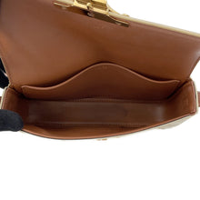 将图像加载到图库查看器中，CELINE Triomphe One Shoulder Bag White194142 PVC Leather
