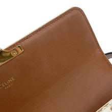 将图像加载到图库查看器中，CELINE Triomphe One Shoulder Bag White194142 PVC Leather
