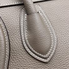 将图像加载到图库查看器中，CELINE Luggage shopper Suri189793 Leather Size micro
