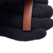 将图像加载到图库查看器中，Christian Louboutin Blaster Crossbody Bag White3215176 Boa Leather
