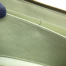 将图像加载到图库查看器中，LOEWE Amazona Pouch GreenC039U10X01 Leather
