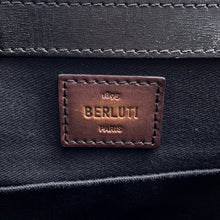 Load image into Gallery viewer, Berluti flâneur messenger bag Black PVC Leather Size PM
