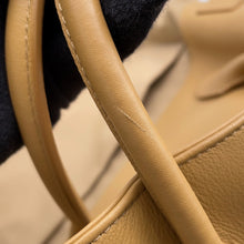 Load image into Gallery viewer, Margaux 17 Inside Out Handbag Dune Canvas Leather
