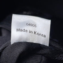 将图像加载到图库查看器中，MCM Drawstring Shoulder Bag Black Leather
