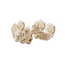 Load image into Gallery viewer, CHANEL Rhinestone Faux Pearl Star Earrings Gold Gold Plated
