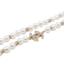 将图像加载到图库查看器中，CHANEL CC Logo Faux Pearl Necklace Gold/White Gold Plated
