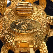 将图像加载到图库查看器中，CHANEL ★Flower motif earrings Gold Gold Plated
