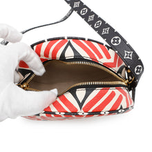将图像加载到图库查看器中，LOUIS VUITTON LV Crafty Boite Chapeau Soupour Claim RougeM45366 Monogram / Giant
