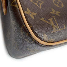 将图像加载到图库查看器中，LOUIS VUITTON Viva Cite RedM51164 Monogram Size MM
