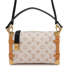 Load image into Gallery viewer, LOUIS VUITTON side trunk BeigeM46907 Monogram・Dune Size MM
