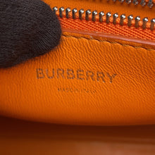 将图像加载到图库查看器中，BURBERRY Pocket Bag 2WAY Handbag Orange Leather
