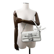 Load image into Gallery viewer, FENDI Marc Jacobs collaboration Mamma Bucket White8BR600 Leather
