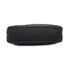 将图像加载到图库查看器中，PRADA Shoulder Bag Re-Edition 2005 Black1BH204 Nylon
