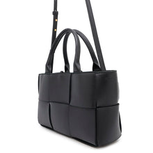 将图像加载到图库查看器中，Bottega Veneta alcotote Black709337 Lambskin Size Mini
