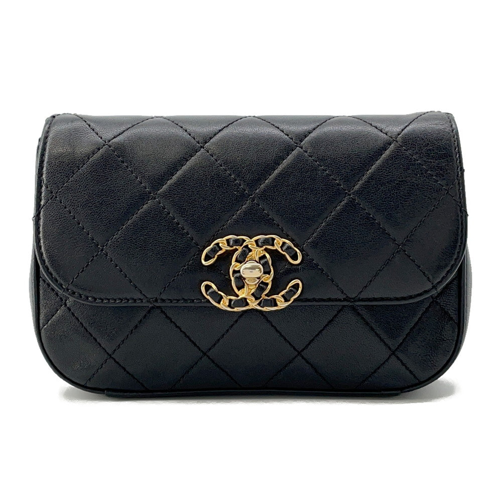 CHANEL CHANEL19 Matelasse Waist Bag Black Leather