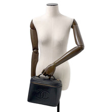 将图像加载到图库查看器中，CHANEL CC Logo 2WAY Vanity Shoulder Bag BlackA06238 Caviar Leather
