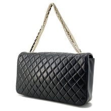 Load image into Gallery viewer, CHANEL Matelasse PearlCC Logo 4-chain ChainShoulder Bag BlackA39011 Lambskin
