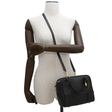 Load image into Gallery viewer, LOEWE Amazonas BlackA039N10X03 Leather Size 19
