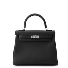 Load image into Gallery viewer, HERMES Kelly Retourne Black Togo Leather Size 25
