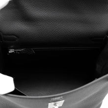 Load image into Gallery viewer, HERMES Kelly Retourne Black Togo Leather Size 25
