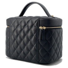 将图像加载到图库查看器中，CHANEL Top Handle Matelasse CC Logo Vanity Bag BlackAP2573 Caviar Leather
