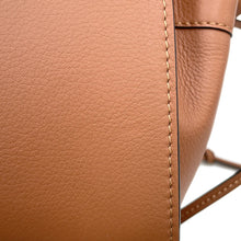 Load image into Gallery viewer, LOEWE hammock Tan314.30.V07 Leather Size Mini
