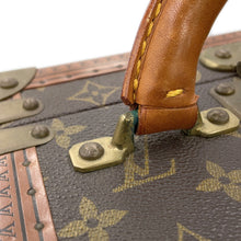 Load image into Gallery viewer, LOUIS VUITTON Tabor 26 BrownM47114 Monogram
