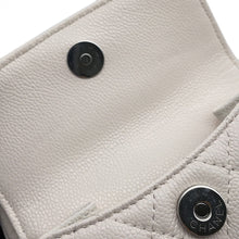 将图像加载到图库查看器中，CHANEL Matelasse Backpack WhiteAP3753 Caviar Leather Size Mini
