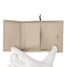 将图像加载到图库查看器中，GUCCI Diana Bamboo Medium Compact Wallet Tri-fold Wallet Beige658633 Leather
