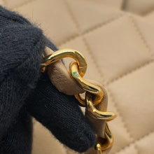 将图像加载到图库查看器中，CHANEL Matelasse ChainShoulder Bag BeigeA01112 Lambskin Size 25
