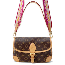Load image into Gallery viewer, LOUIS VUITTON Dianu FuchsiaM46049 Monogram Size PM

