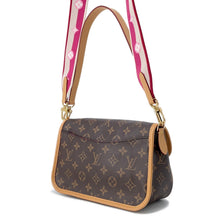 Load image into Gallery viewer, LOUIS VUITTON Dianu FuchsiaM46049 Monogram Size PM
