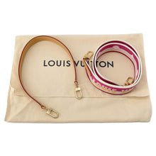 Load image into Gallery viewer, LOUIS VUITTON Dianu FuchsiaM46049 Monogram Size PM
