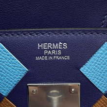 Load image into Gallery viewer, HERMES Birkin Trace Blue Encre/Bleu du Nord/Gold Swift Leather Epsom Size 30

