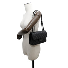 将图像加载到图库查看器中，CHANEL Matelasse W Flap Chain Shoulder Bag BlackA01113 Lambskin Size 23
