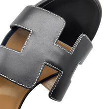将图像加载到图库查看器中，HERMES Oasis Black Leather Size 37

