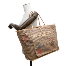 Load image into Gallery viewer, LOUIS VUITTON Neverfull Inside Out BeigeM11948 Monogram Size GM
