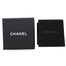 将图像加载到图库查看器中，CHANEL CC Logo Earring Champagne GoldABE811 Metal
