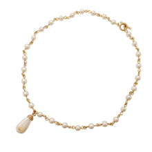 将图像加载到图库查看器中，CHANEL Long Necklace CC Logo Gold Plated Faux Pearl
