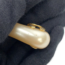 将图像加载到图库查看器中，CHANEL Long Necklace CC Logo Gold Plated Faux Pearl
