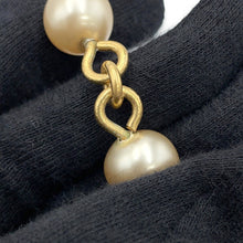 将图像加载到图库查看器中，CHANEL Long Necklace CC Logo Gold Plated Faux Pearl
