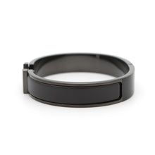 Load image into Gallery viewer, HERMES ClicHH So Black Size T5 Noir・Matt Metal Enamel
