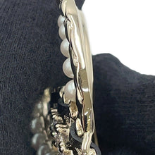 将图像加载到图库查看器中，CHANEL CC Logo Chain Motif Brooch Champagne Gold/BlackAB8609 Metal Lambskin Faux Pearl Strass
