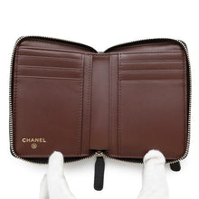 将图像加载到图库查看器中，CHANEL Matelasse CC Logo Small Wallet BlackAP4652 Caviskin
